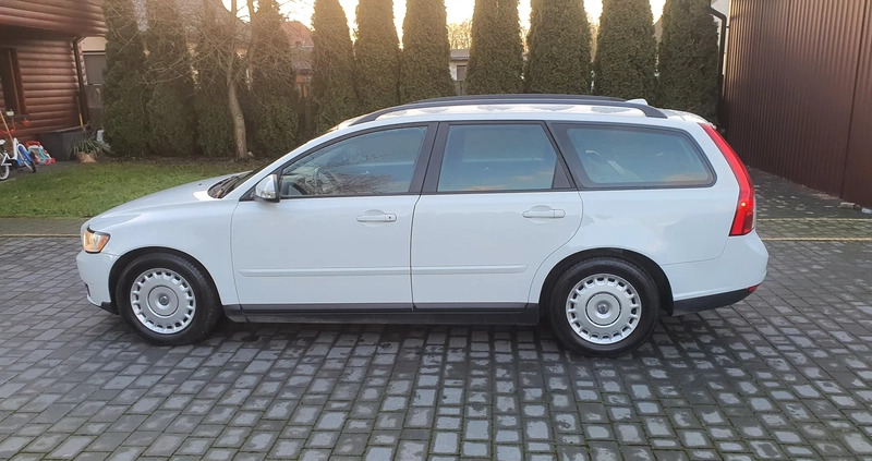 Volvo V50 cena 19900 przebieg: 195000, rok produkcji 2011 z Siedlce małe 137